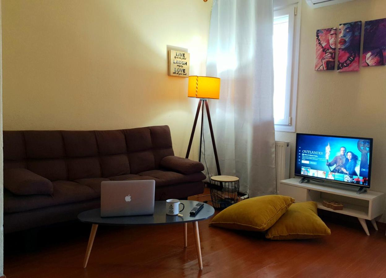 J Living Lägenhet Kavala Exteriör bild